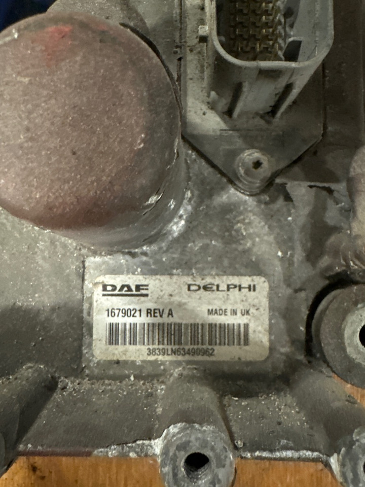 DAF ENGINE ECU 1679021 - Sistema elettrico per Camion: foto 2 DAF ENGINE ECU 1679021 - Sistema elettrico per Camion: foto 2