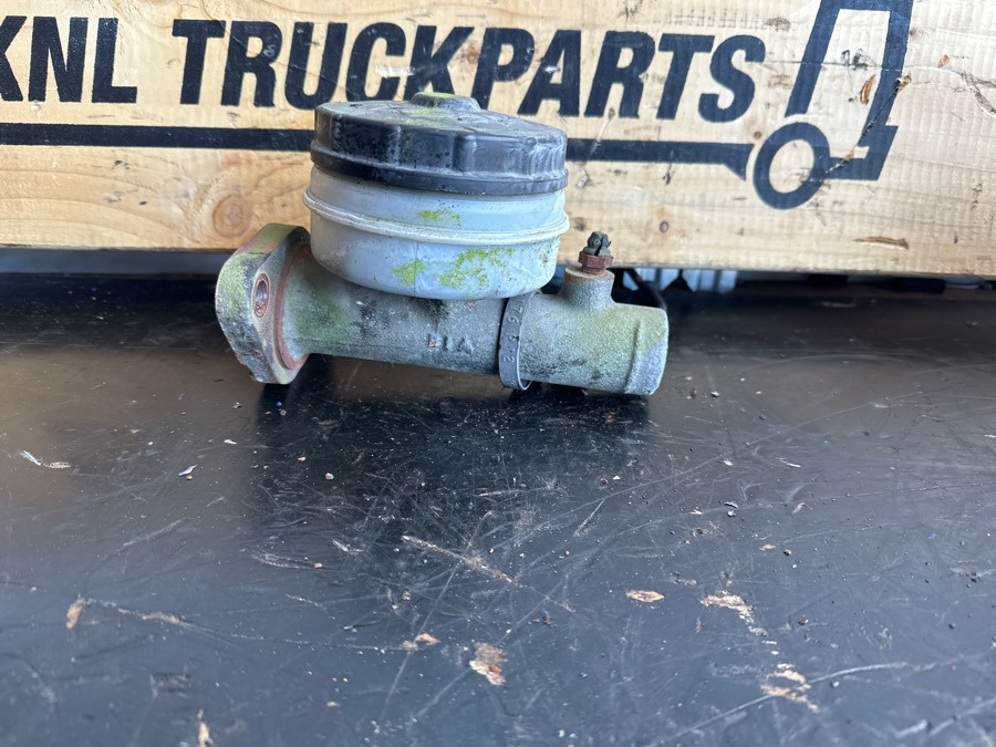 FORD CARGO BRAKE VALVE - Valvola freno per Camion: foto 2 FORD CARGO BRAKE VALVE - Valvola freno per Camion: foto 2