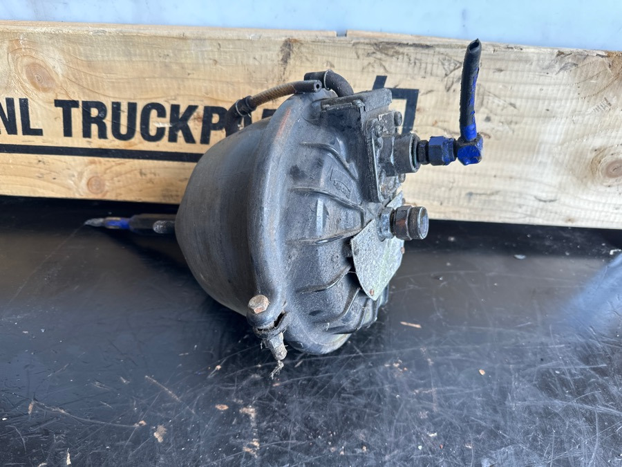 FORD CARGO BRAKE VALVE - Valvola freno per Camion: foto 1 FORD CARGO BRAKE VALVE - Valvola freno per Camion: foto 1