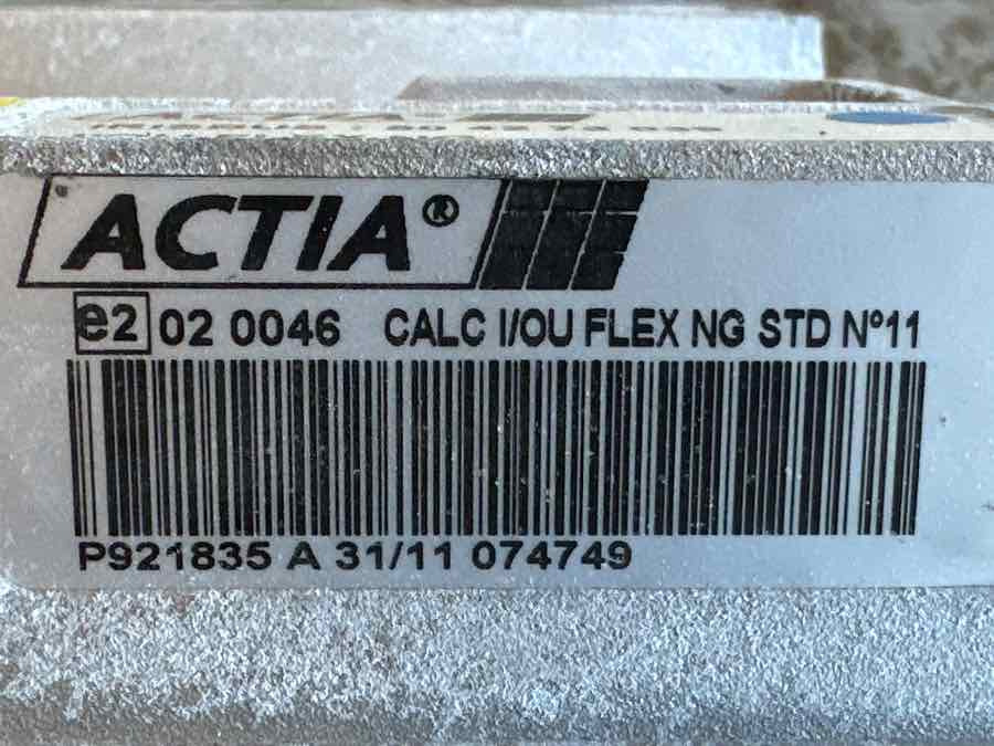 IVECO ECU BUS 504273039 - ECU per Autobus: foto 3 IVECO ECU BUS 504273039 - ECU per Autobus: foto 3