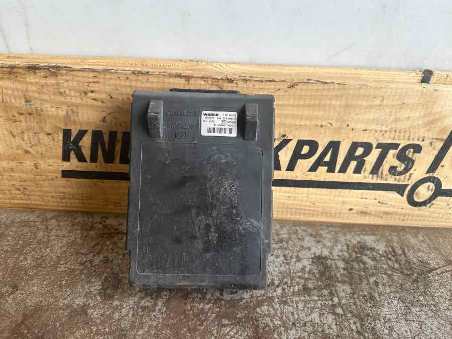 MAN ECU ZBR2 81.25806-7070 - Sistema elettrico per Camion: foto 2 MAN ECU ZBR2 81.25806-7070 - Sistema elettrico per Camion: foto 2