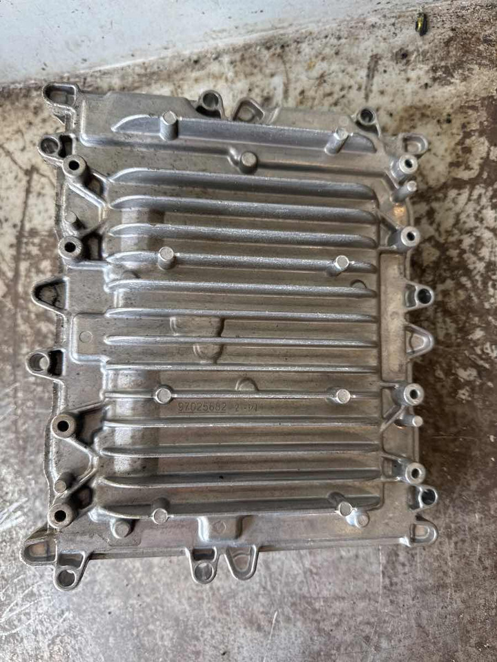 MAN ENGINE ECU 51.25834-7750 - Sistema elettrico per Camion: foto 3 MAN ENGINE ECU 51.25834-7750 - Sistema elettrico per Camion: foto 3