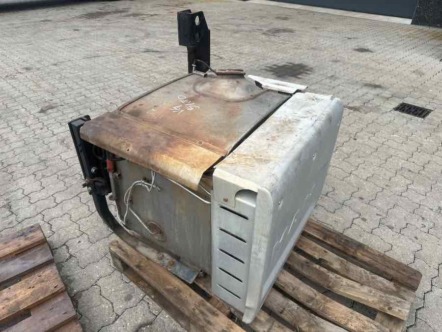 MAN EXHAUST 81.15103-6123 - Impianto di scarico per Camion: foto 1 MAN EXHAUST 81.15103-6123 - Impianto di scarico per Camion: foto 1