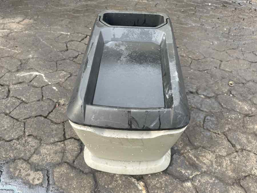 MAN FRIDGE 81.63910-6480 - Cabina e interni per Camion: foto 2 MAN FRIDGE 81.63910-6480 - Cabina e interni per Camion: foto 2