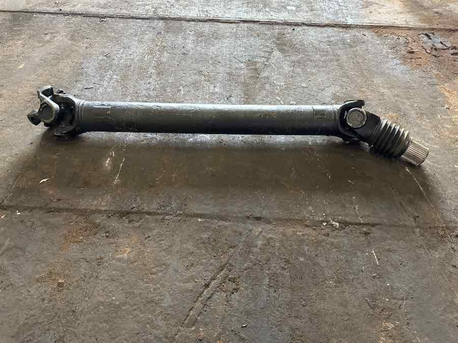 MAN PROPSHAFT 81.36335-6144 - Albero di trasmissione per Camion: foto 2 MAN PROPSHAFT 81.36335-6144 - Albero di trasmissione per Camion: foto 2