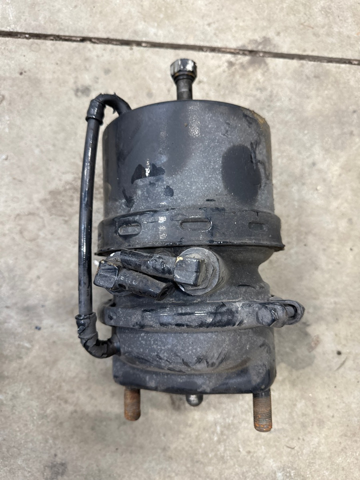 MAN REAR BRAKE CYLINDER 81.50410-6583 - Cilindretto freno per Camion: foto 1 MAN REAR BRAKE CYLINDER 81.50410-6583 - Cilindretto freno per Camion: foto 1