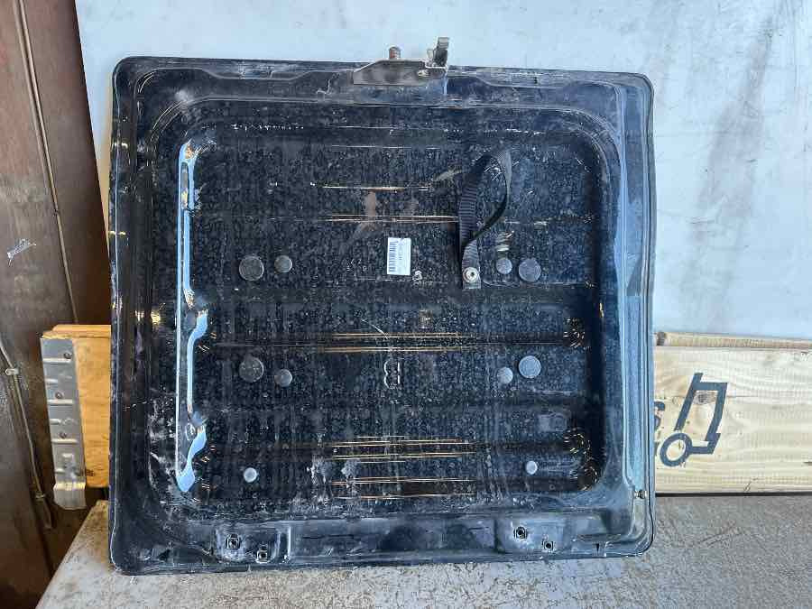 MAN SIDE DOOR 81.66912-5289 - Cabina e interni per Camion: foto 2 MAN SIDE DOOR 81.66912-5289 - Cabina e interni per Camion: foto 2