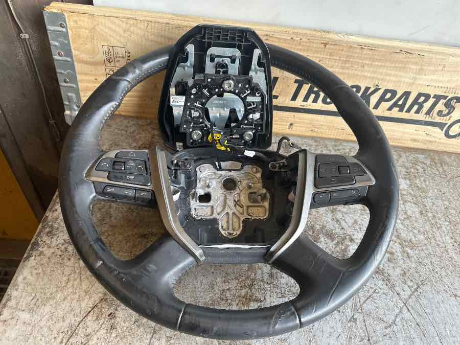 MAN STEERING WHEEL 81.46430-6063 - Sterzo per Camion: foto 2 MAN STEERING WHEEL 81.46430-6063 - Sterzo per Camion: foto 2