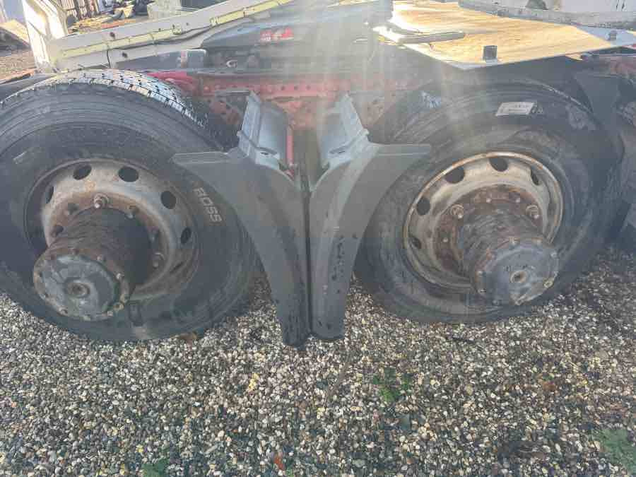 MERCEDES BACKEND DIFFS R300P-13,4 C22,5 // RT300P-13/C22,5 - Differenziale per Camion: foto 1 MERCEDES BACKEND DIFFS R300P-13,4 C22,5 // RT300P-13/C22,5 - Differenziale per Camion: foto 1