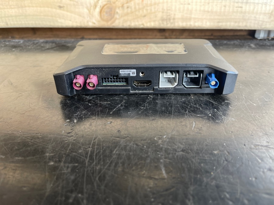 MERCEDES ECU ZGS TOMTOM A0088203826 - Sistema elettrico per Camion: foto 1 MERCEDES ECU ZGS TOMTOM A0088203826 - Sistema elettrico per Camion: foto 1