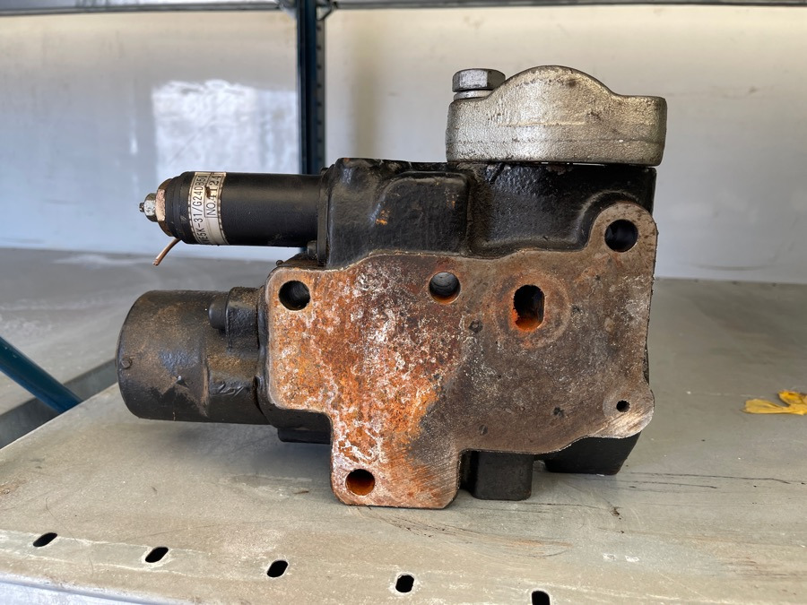 NEW HOLLAND VALVE KPM VENTIL TYP. VBY-174B - Valvola freno per Camion: foto 2 NEW HOLLAND VALVE KPM VENTIL TYP. VBY-174B - Valvola freno per Camion: foto 2