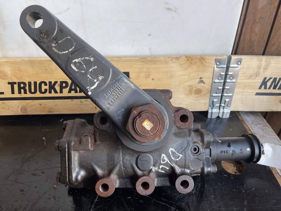 RENAULT STEERING GEAR 7421386315 - Sterzo per Camion: foto 1 RENAULT STEERING GEAR 7421386315 - Sterzo per Camion: foto 1