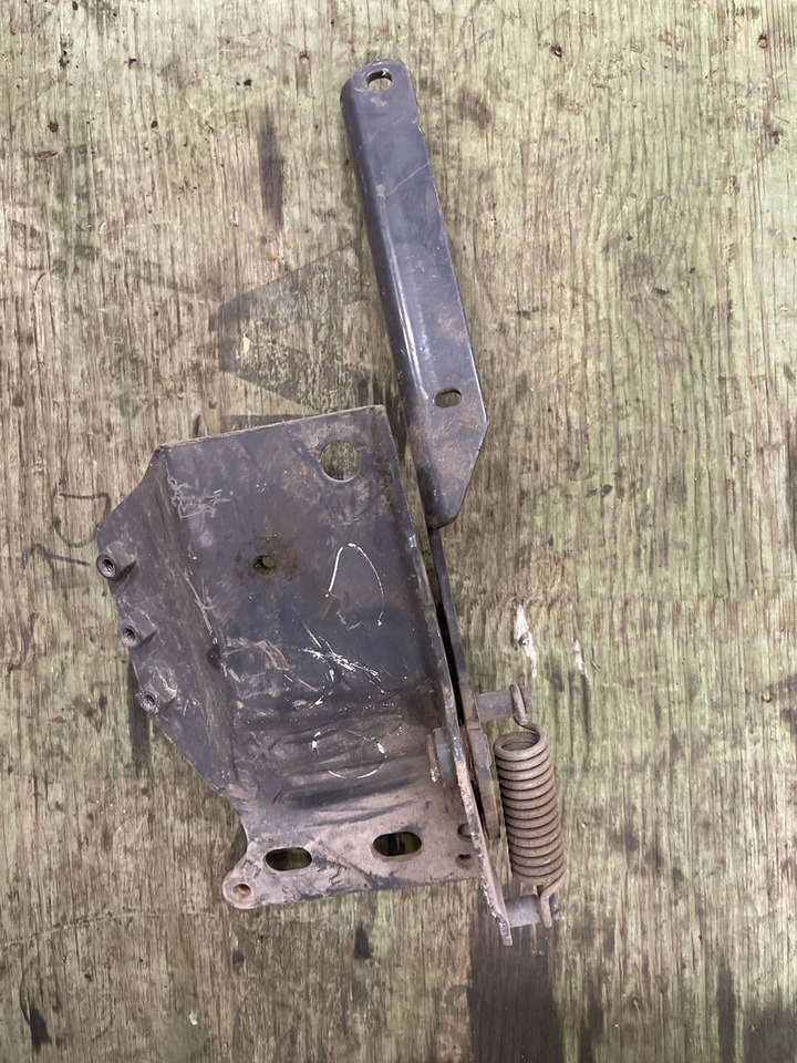 SCANIA HINGE BRACKET 1785549 - Telaio per Camion: foto 1 SCANIA HINGE BRACKET 1785549 - Telaio per Camion: foto 1