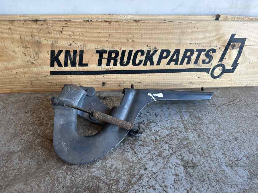 SCANIA LEFT SIDE HINGE 2650884 - Telaio per Camion: foto 1 SCANIA LEFT SIDE HINGE 2650884 - Telaio per Camion: foto 1