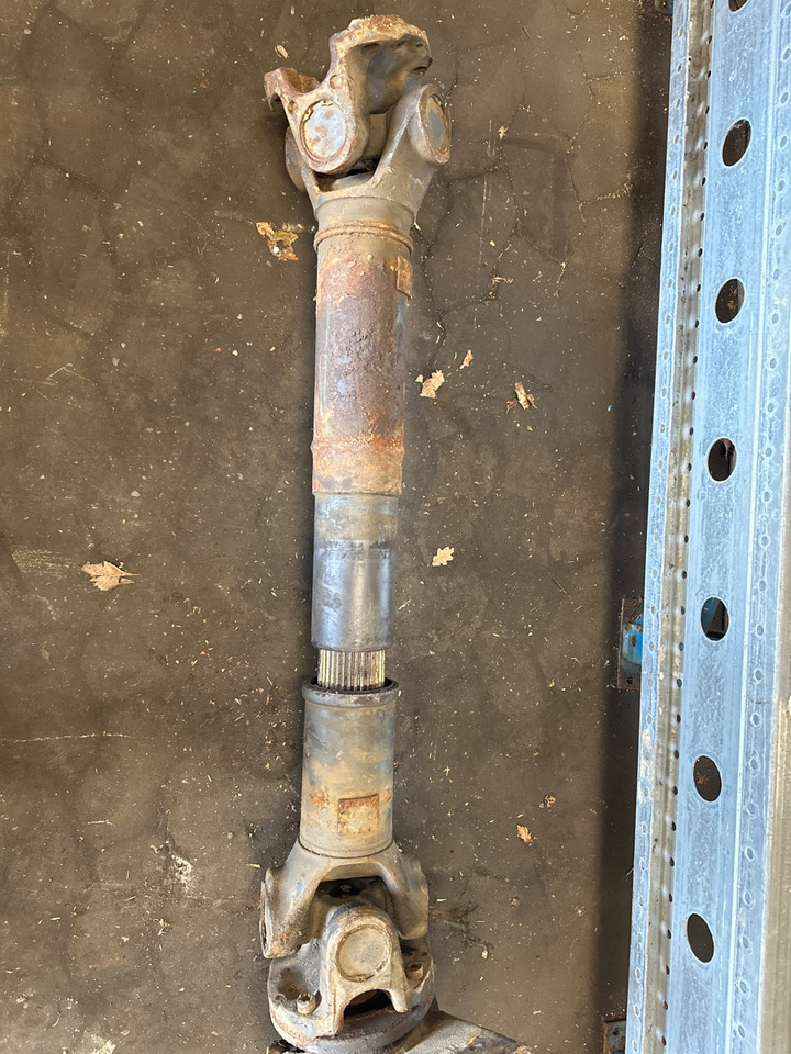 SCANIA PROPSHAFT P602 1802960 - Albero di trasmissione per Camion: foto 1 SCANIA PROPSHAFT P602 1802960 - Albero di trasmissione per Camion: foto 1