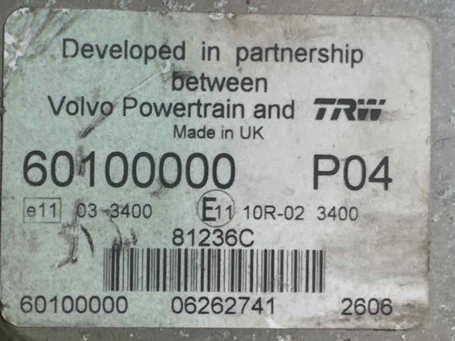 VOLVO ECU 60100000 P04 - Sistema elettrico per Camion: foto 3 VOLVO ECU 60100000 P04 - Sistema elettrico per Camion: foto 3