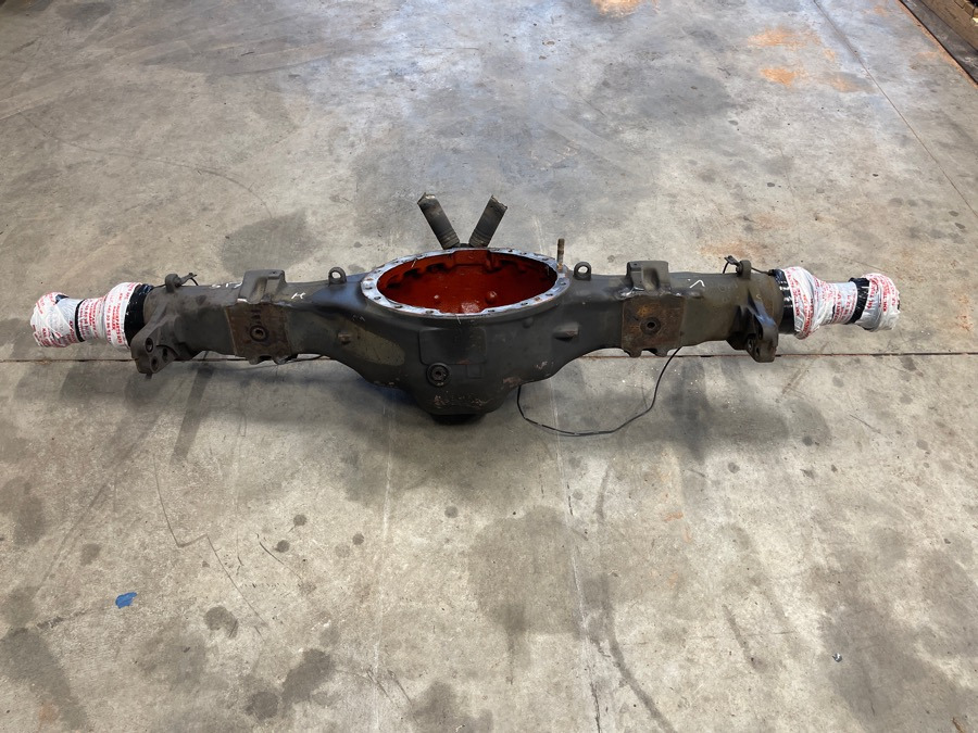 VOLVO REAR AXLE 22324044 - Assali e ricambi per Camion: foto 1 VOLVO REAR AXLE 22324044 - Assali e ricambi per Camion: foto 1
