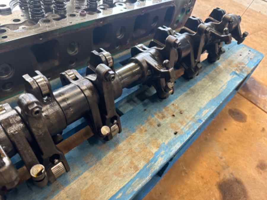 VOLVO ROLLER ASSY D13K - Motore e ricambi per Camion: foto 2 VOLVO ROLLER ASSY D13K - Motore e ricambi per Camion: foto 2
