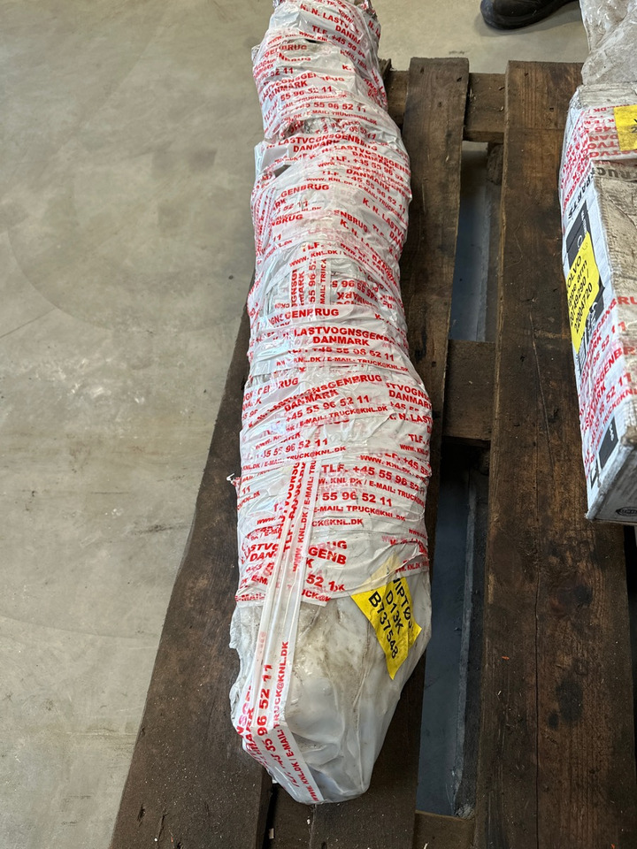 VOLVO ROLLER ASSY D13K - Motore e ricambi per Camion: foto 1 VOLVO ROLLER ASSY D13K - Motore e ricambi per Camion: foto 1