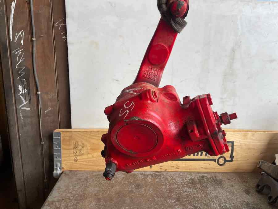 VOLVO STEERING GEAR 250351 - Sterzo per Camion: foto 1 VOLVO STEERING GEAR 250351 - Sterzo per Camion: foto 1