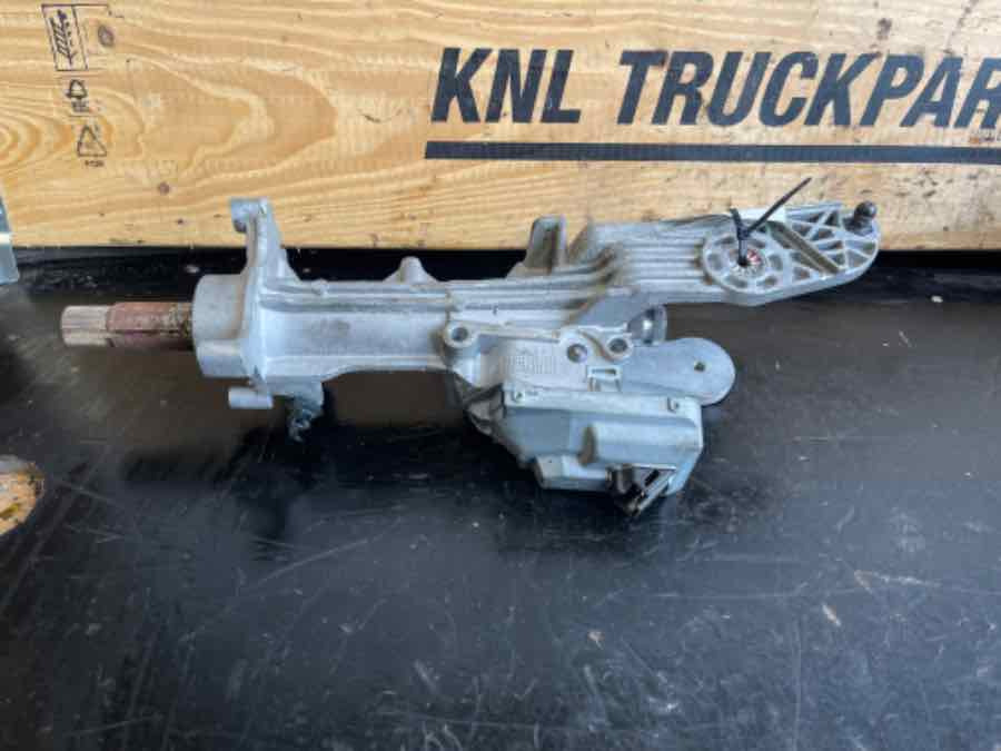 VOLVO STEERING HOUSE 84415462 - Sterzo per Camion: foto 2 VOLVO STEERING HOUSE 84415462 - Sterzo per Camion: foto 2
