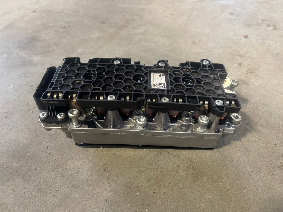 ZF TRAXTON VALVE ECU 0501.330.550 - Cambio e ricambi per Camion: foto 1 ZF TRAXTON VALVE ECU 0501.330.550 - Cambio e ricambi per Camion: foto 1
