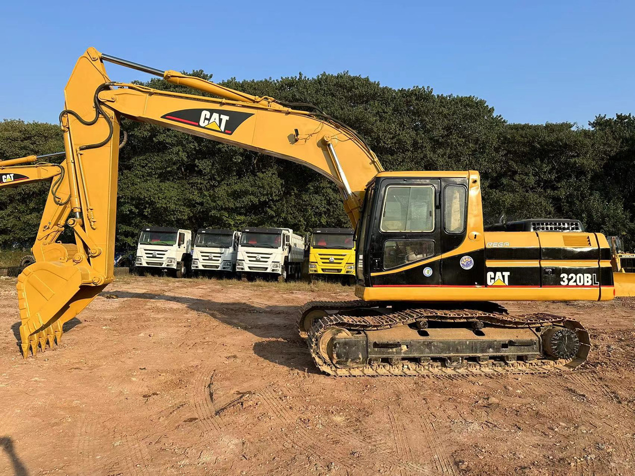 CAT 320B - Escavatore cingolato: foto 2 CAT 320B - Escavatore cingolato: foto 2