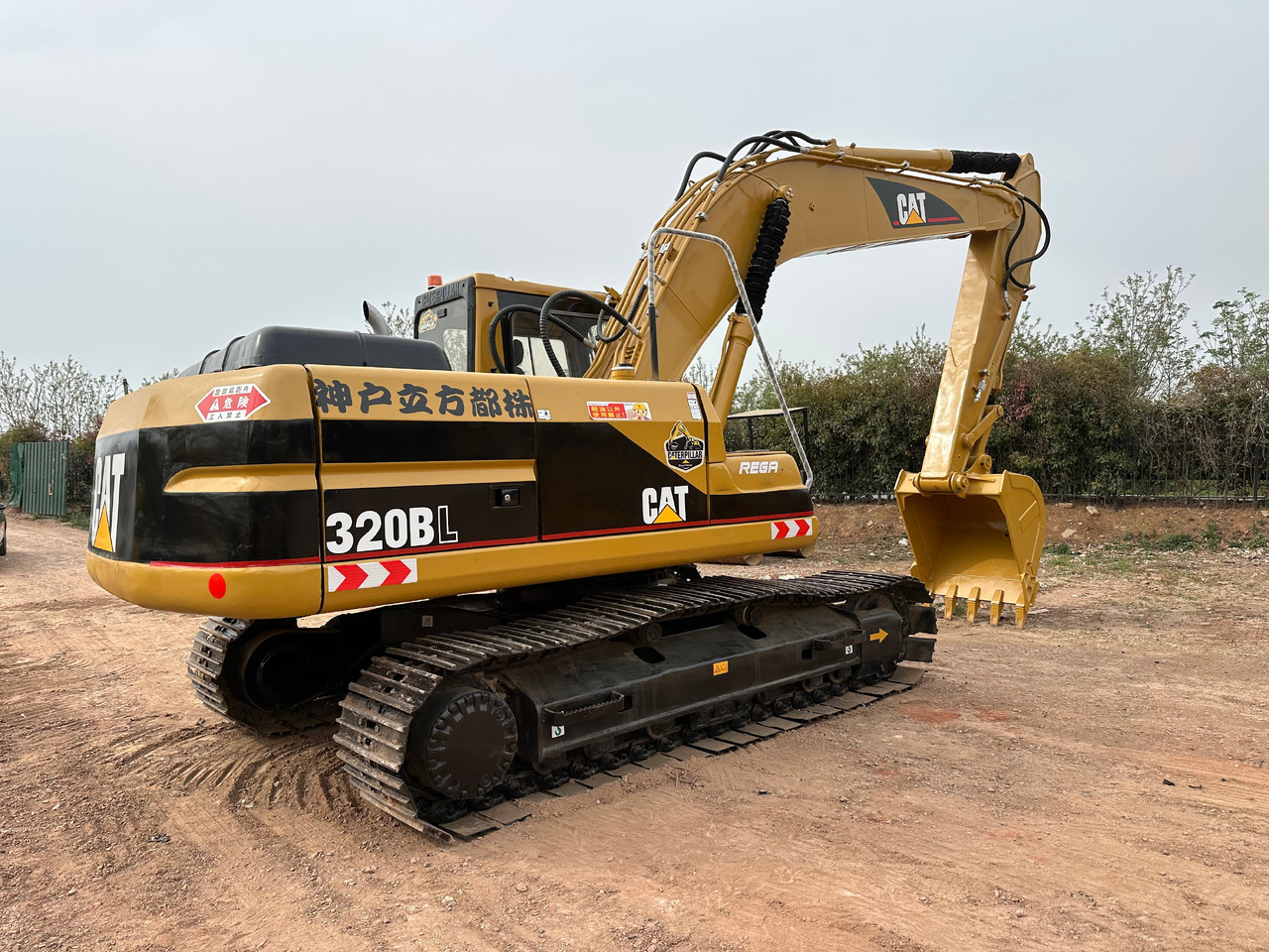 CAT 320BL crawler excavator - Escavatore cingolato: foto 4 CAT 320BL crawler excavator - Escavatore cingolato: foto 4