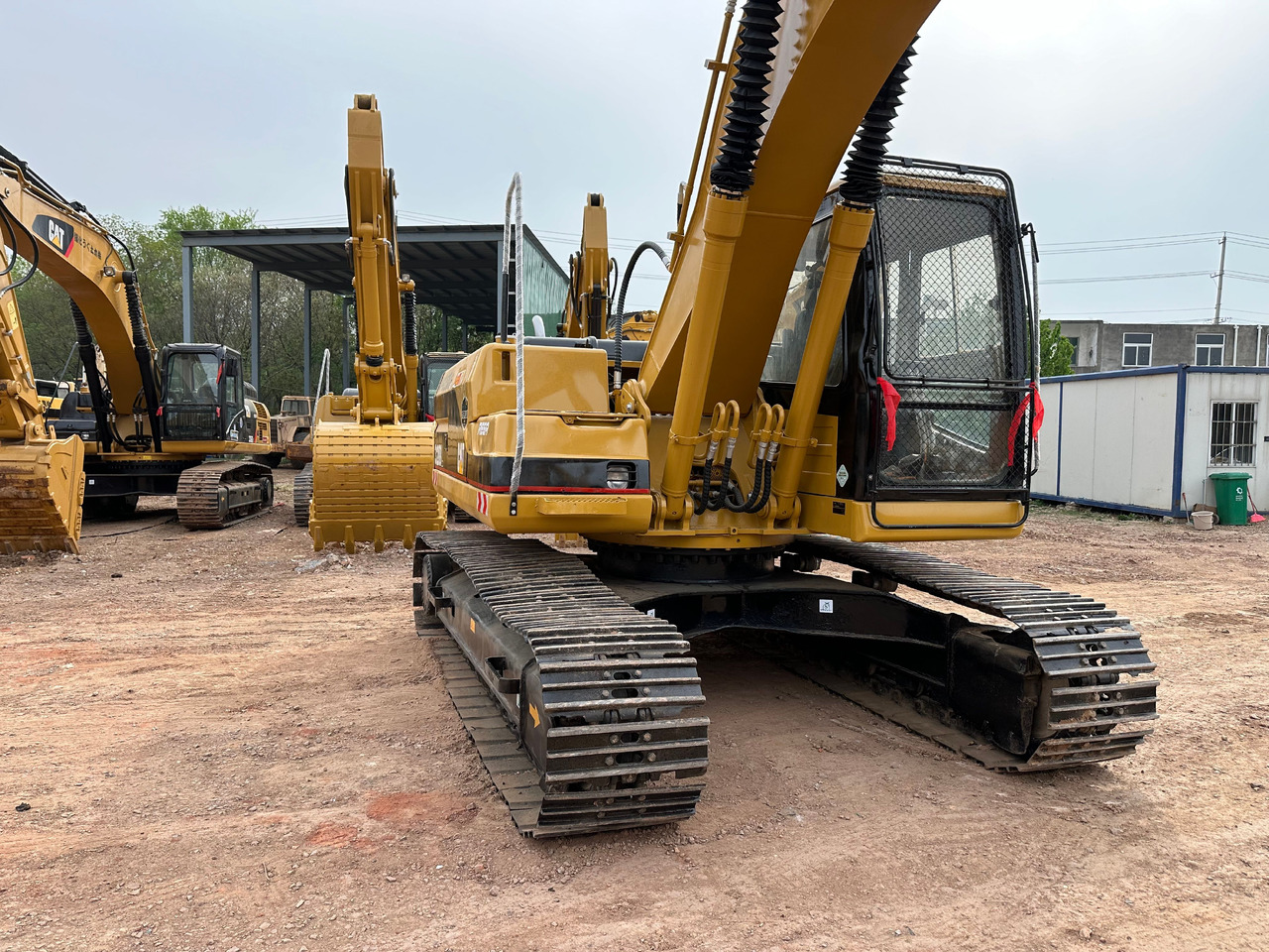 CAT 320BL crawler excavator - Escavatore cingolato: foto 5 CAT 320BL crawler excavator - Escavatore cingolato: foto 5