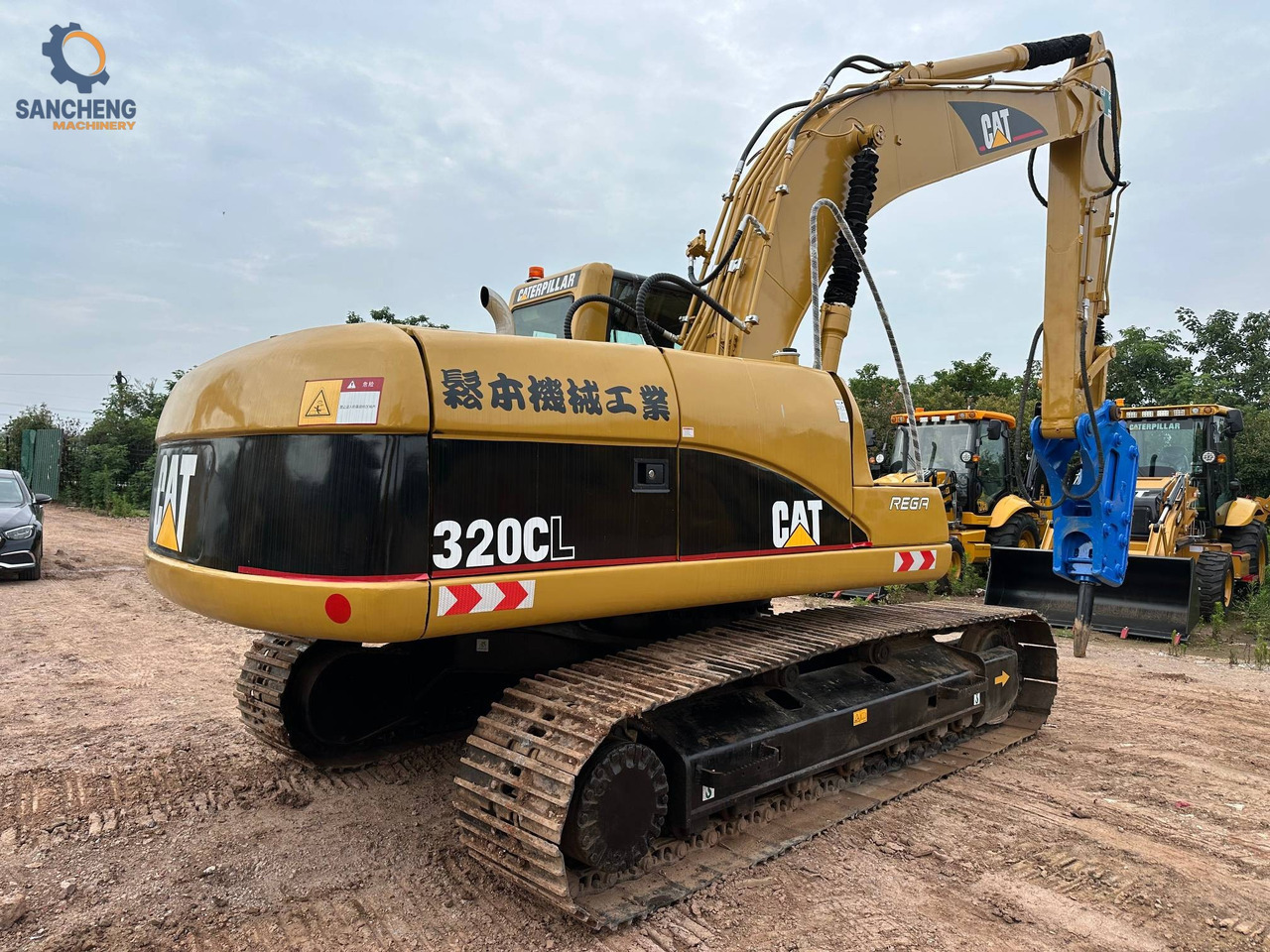 CAT 320CL with hammer - Escavatore cingolato: foto 1 CAT 320CL with hammer - Escavatore cingolato: foto 1