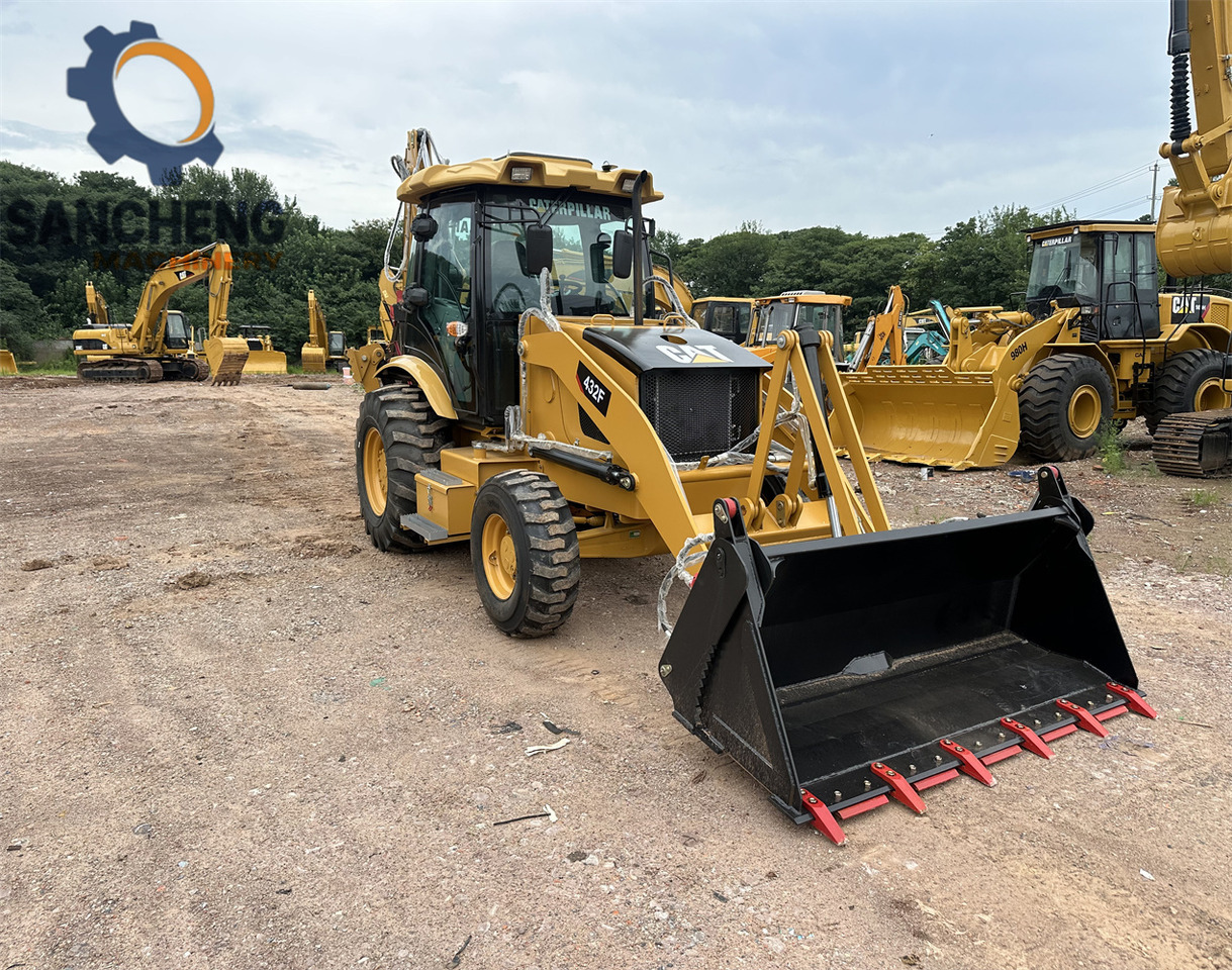 CAT 432F backhoe loader - Terna: foto 3 CAT 432F backhoe loader - Terna: foto 3