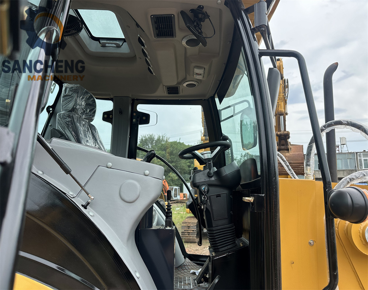 CAT 432F backhoe loader - Terna: foto 5 CAT 432F backhoe loader - Terna: foto 5