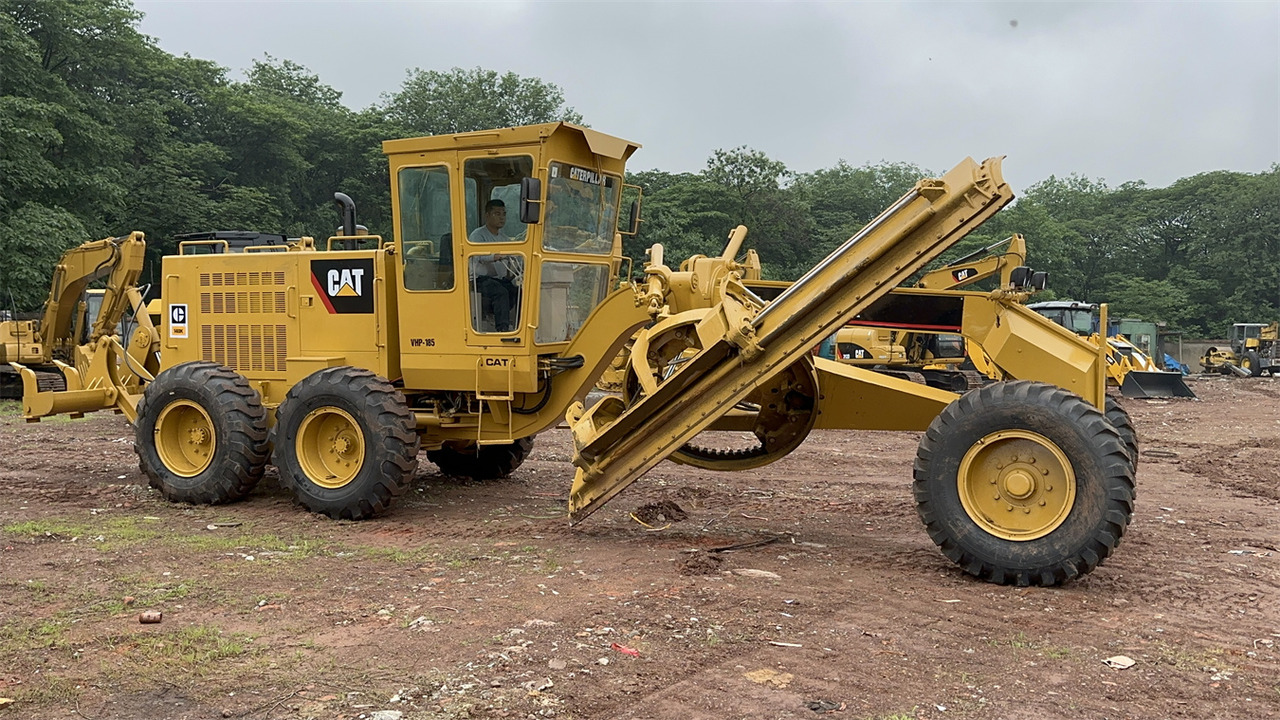 Grader CATERPILLAR 140K: foto 8