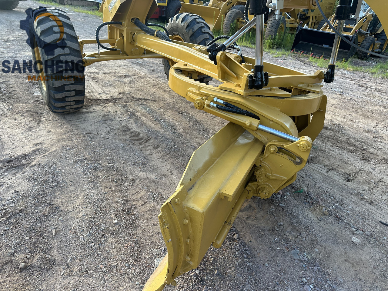 Grader CATERPILLAR 140K motor grader: foto 10