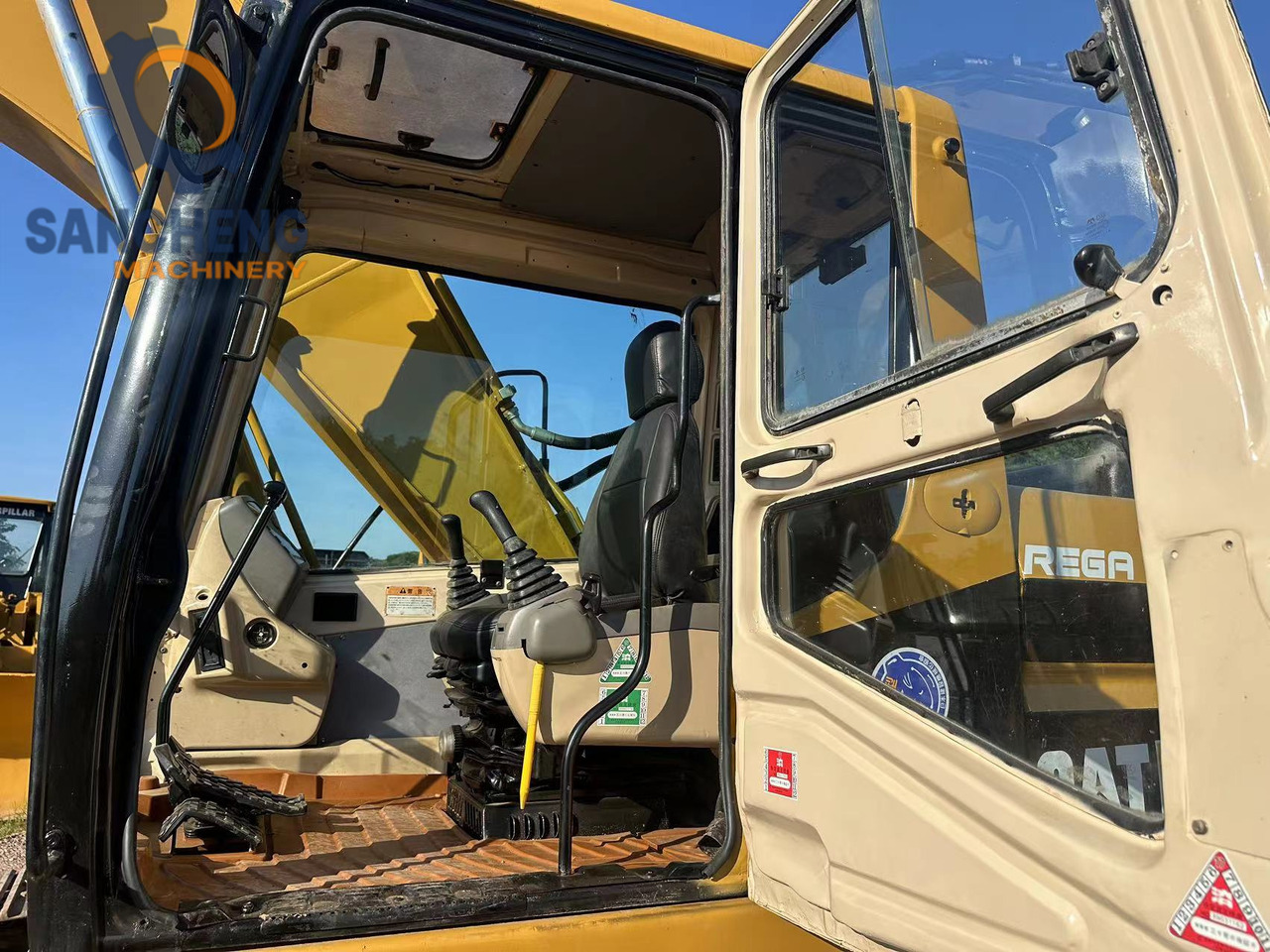 Escavatore cingolato CATERPILLAR 320B: foto 10