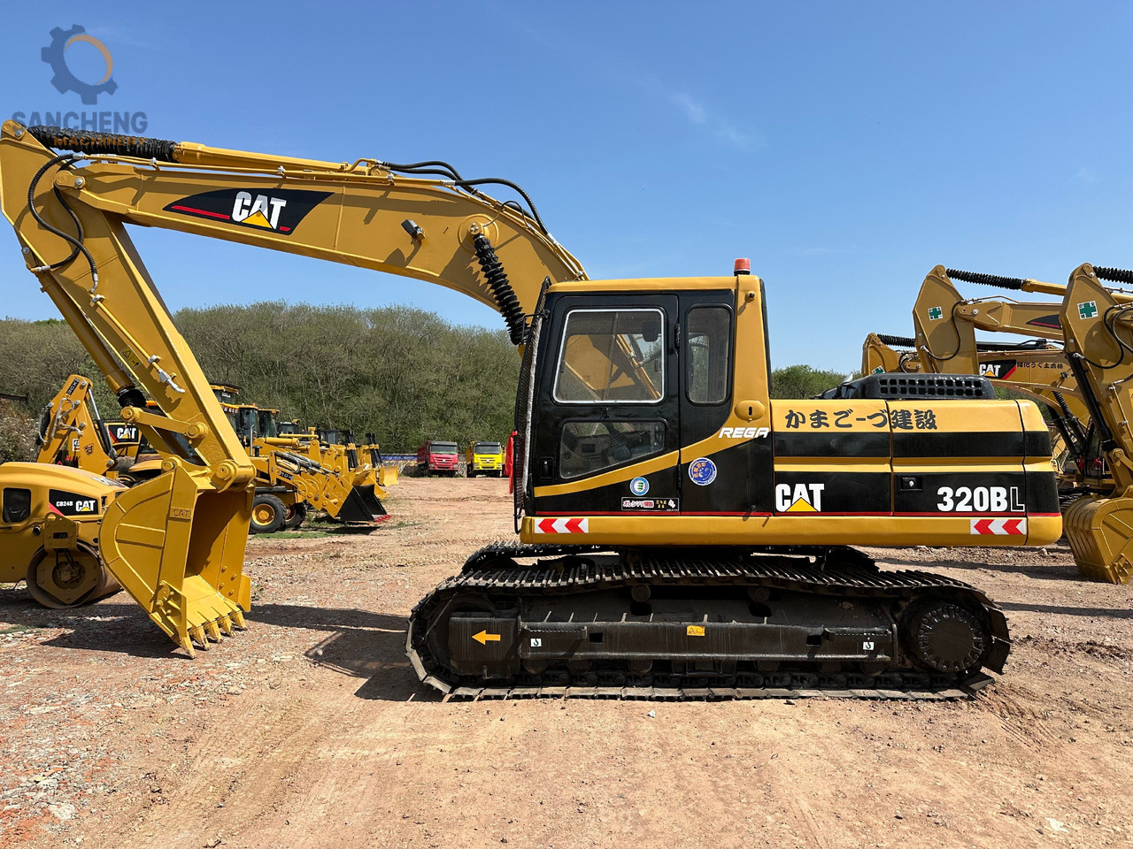 CATERPILLAR 320BL - Escavatore cingolato: foto 1 CATERPILLAR 320BL - Escavatore cingolato: foto 1