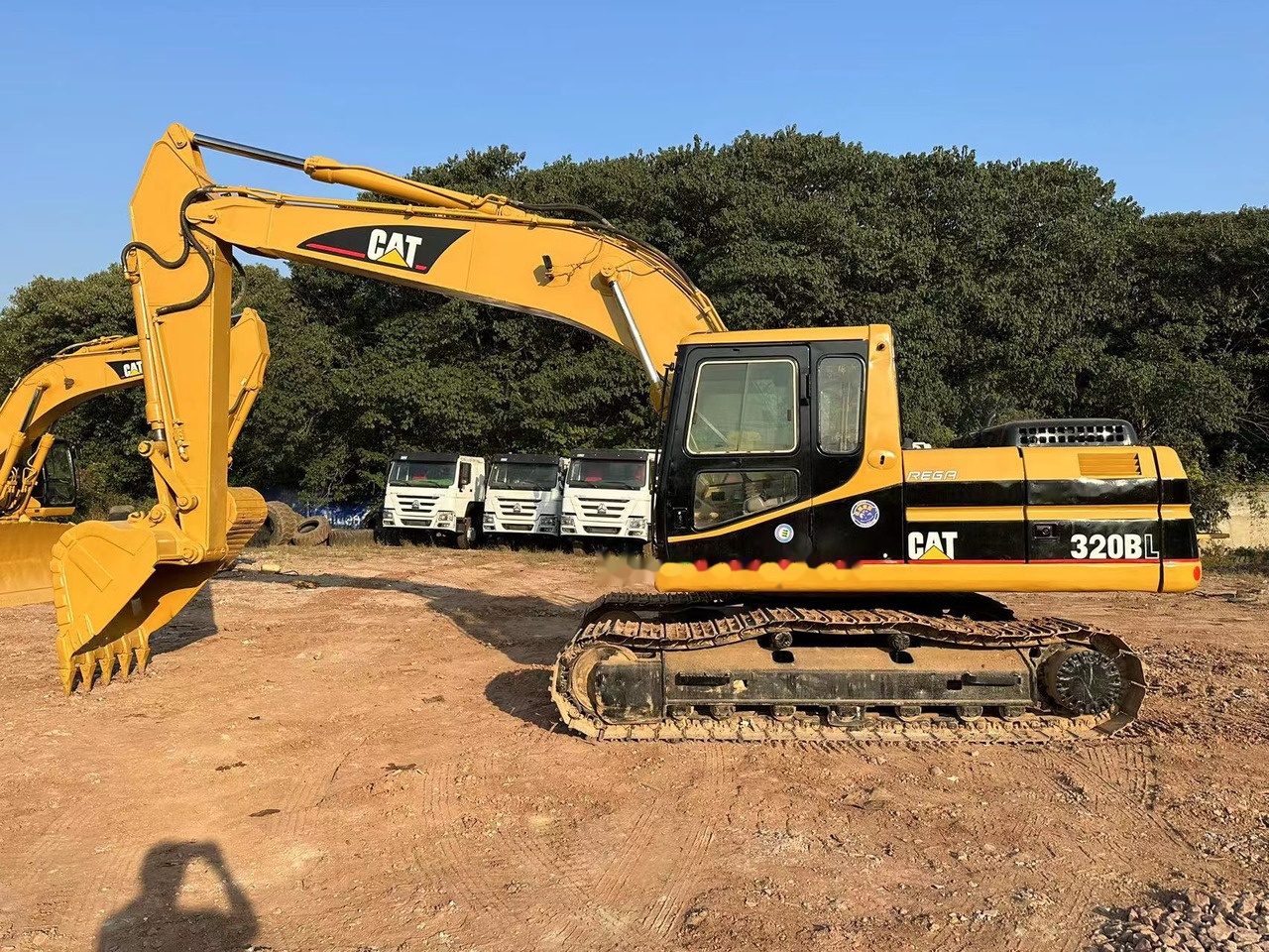 CATERPILLAR 320BL - Escavatore cingolato: foto 2 CATERPILLAR 320BL - Escavatore cingolato: foto 2