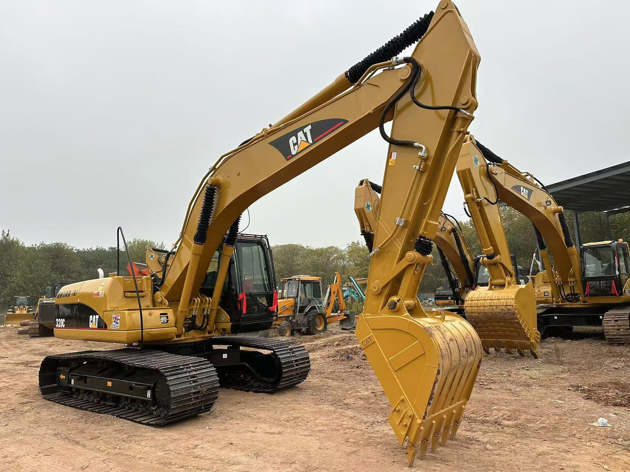 CATERPILLAR 320CL - Escavatore cingolato: foto 4 CATERPILLAR 320CL - Escavatore cingolato: foto 4
