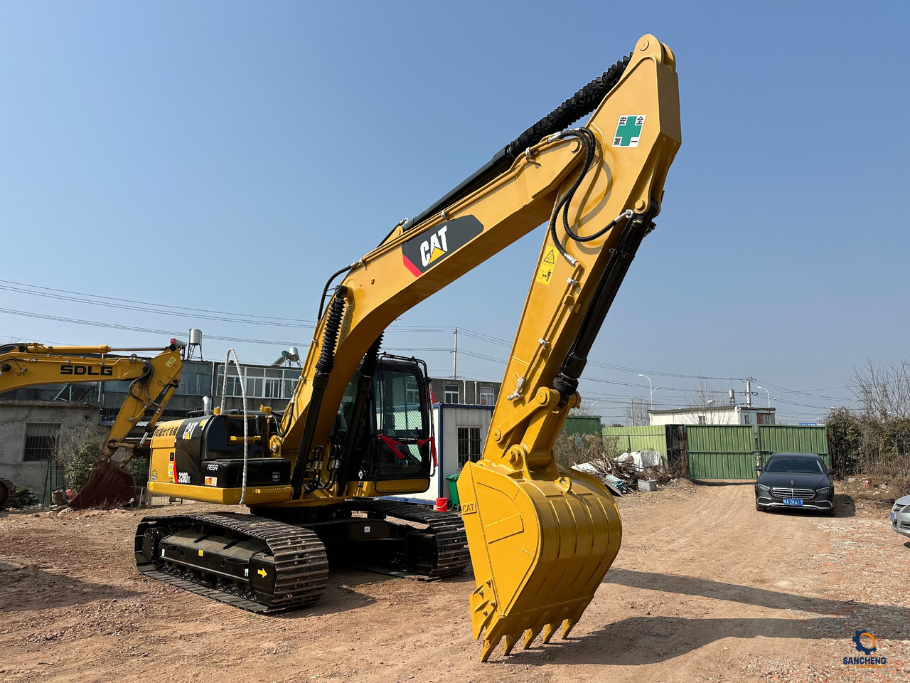 Escavatore cingolato CATERPILLAR 320D2L: foto 6
