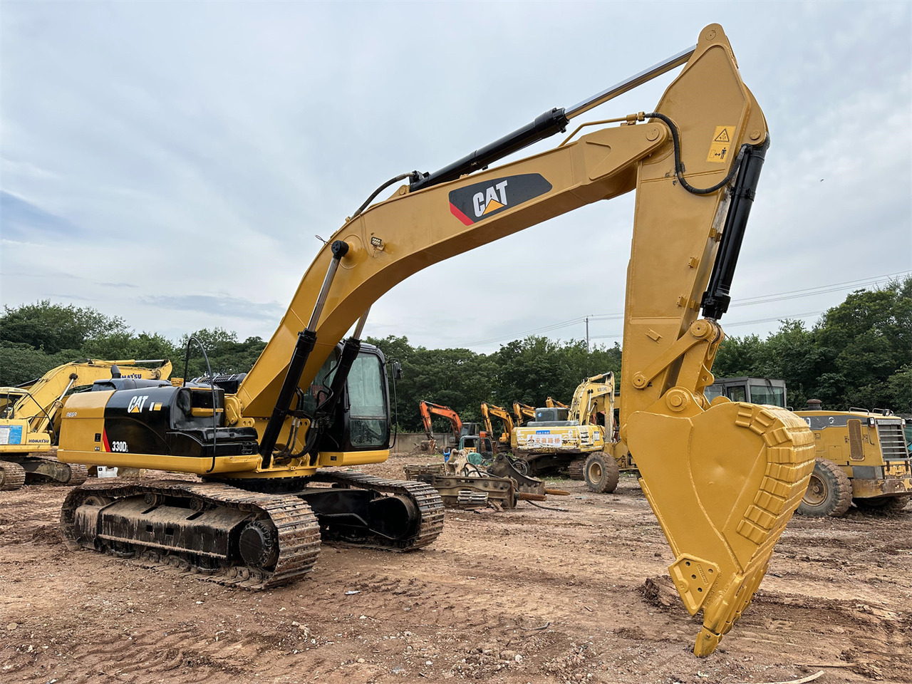 CATERPILLAR 330D - Escavatore cingolato: foto 2 CATERPILLAR 330D - Escavatore cingolato: foto 2