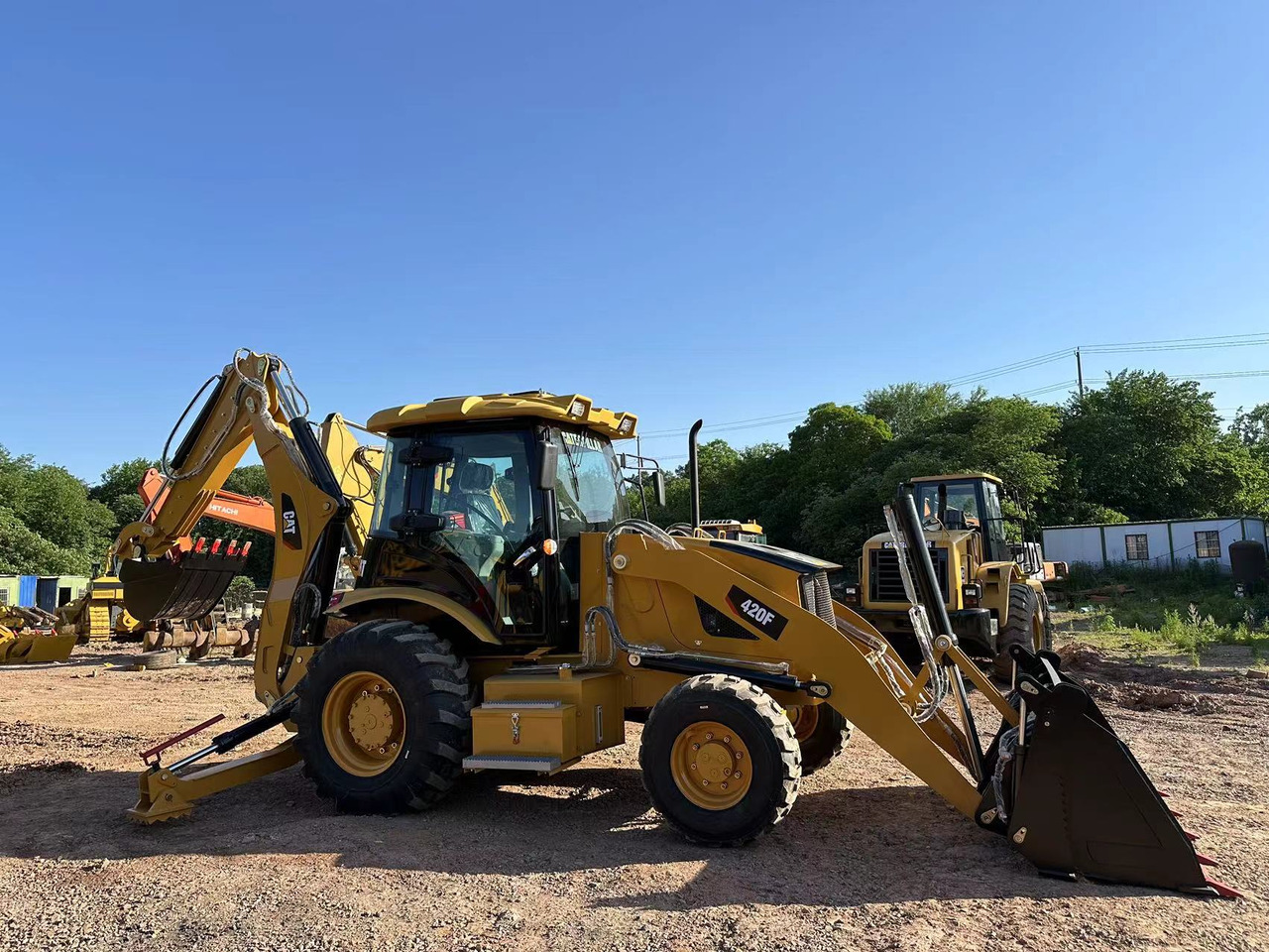 CATERPILLAR 420F2 - Terna: foto 5 CATERPILLAR 420F2 - Terna: foto 5