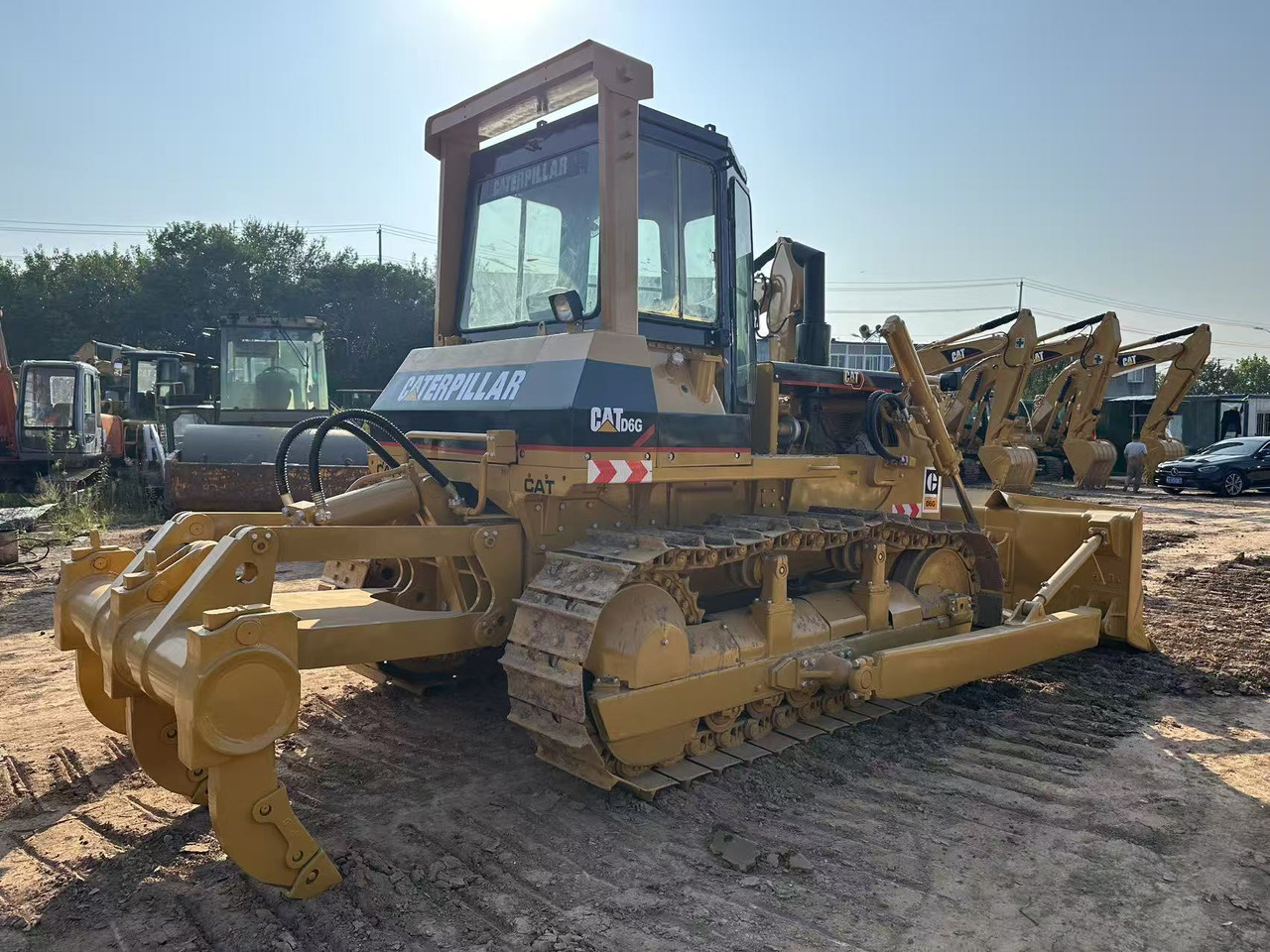 CATERPILLAR D6G Crawler Dozer - Bulldozer: foto 1 CATERPILLAR D6G Crawler Dozer - Bulldozer: foto 1