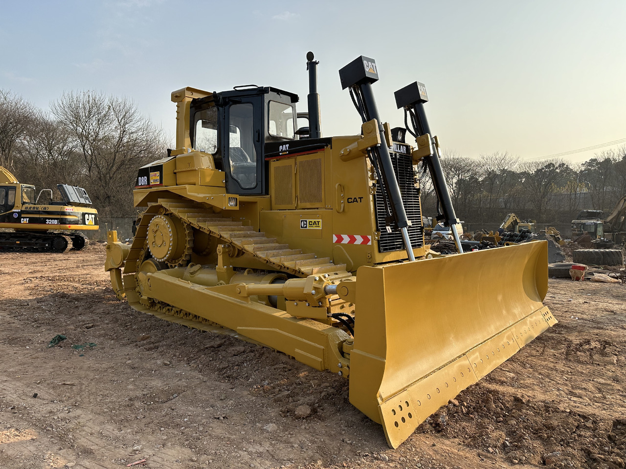 CATERPILLAR D8R - Bulldozer: foto 2 CATERPILLAR D8R - Bulldozer: foto 2