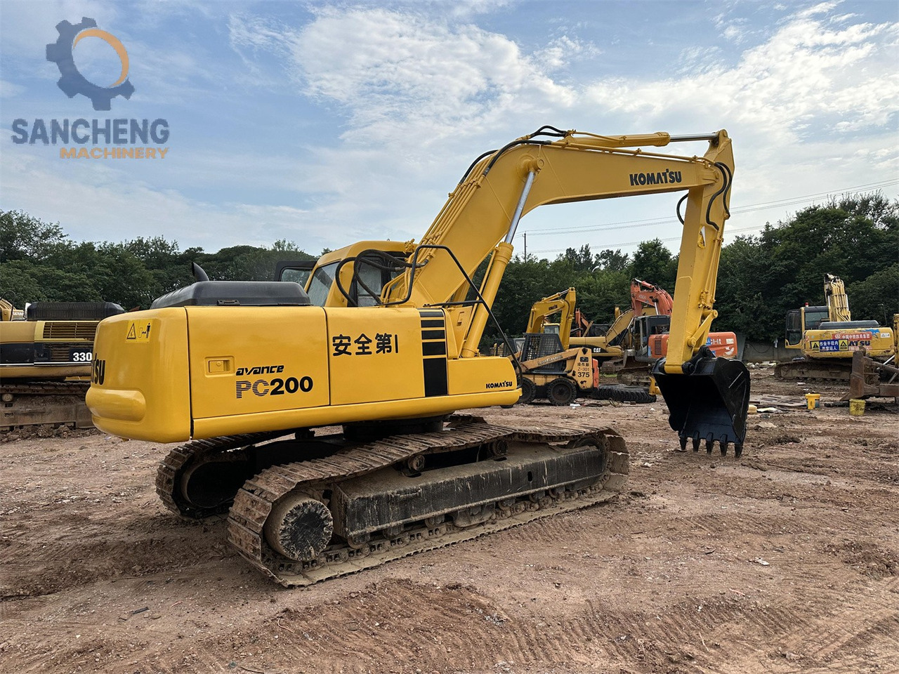 KOMATSU PC200-6 - Escavatore cingolato: foto 1 KOMATSU PC200-6 - Escavatore cingolato: foto 1