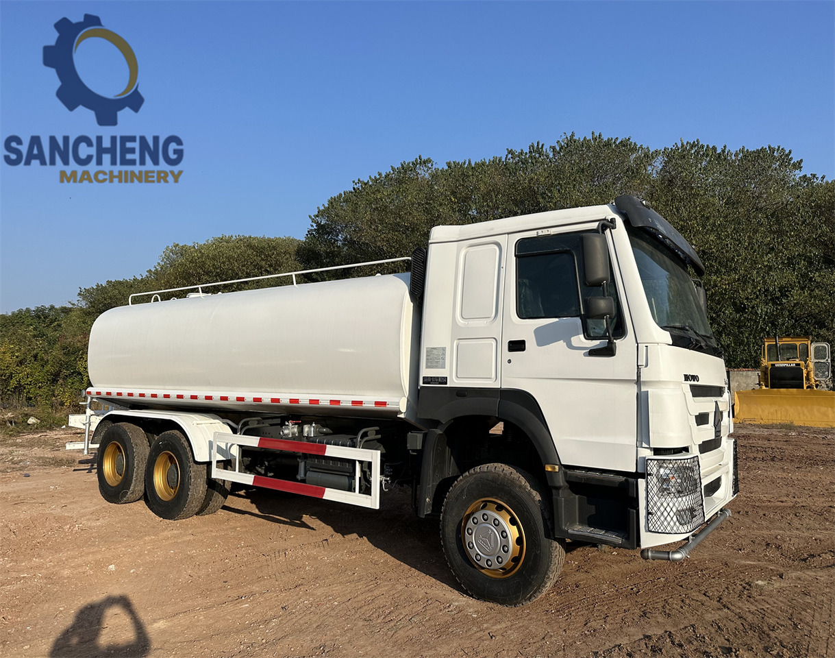 SINOTRUK HOWO 371 6x4 Water Tanker Truck - Camion cisterna: foto 2 SINOTRUK HOWO 371 6x4 Water Tanker Truck - Camion cisterna: foto 2