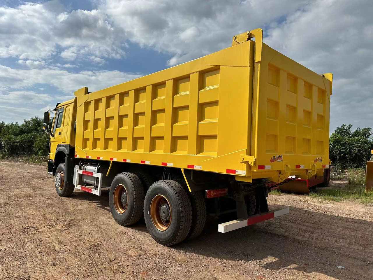 SINOTRUK Howo 371 Dump truck - Autocarro ribaltabile: foto 5 SINOTRUK Howo 371 Dump truck - Autocarro ribaltabile: foto 5