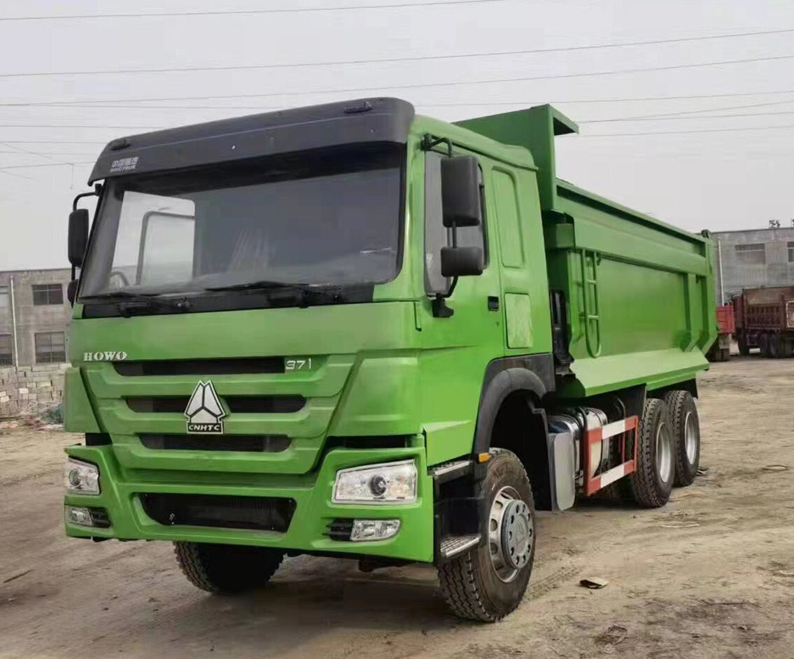 SINOTRUK Howo Dump truck 371hp - Autocarro ribaltabile: foto 2 SINOTRUK Howo Dump truck 371hp - Autocarro ribaltabile: foto 2