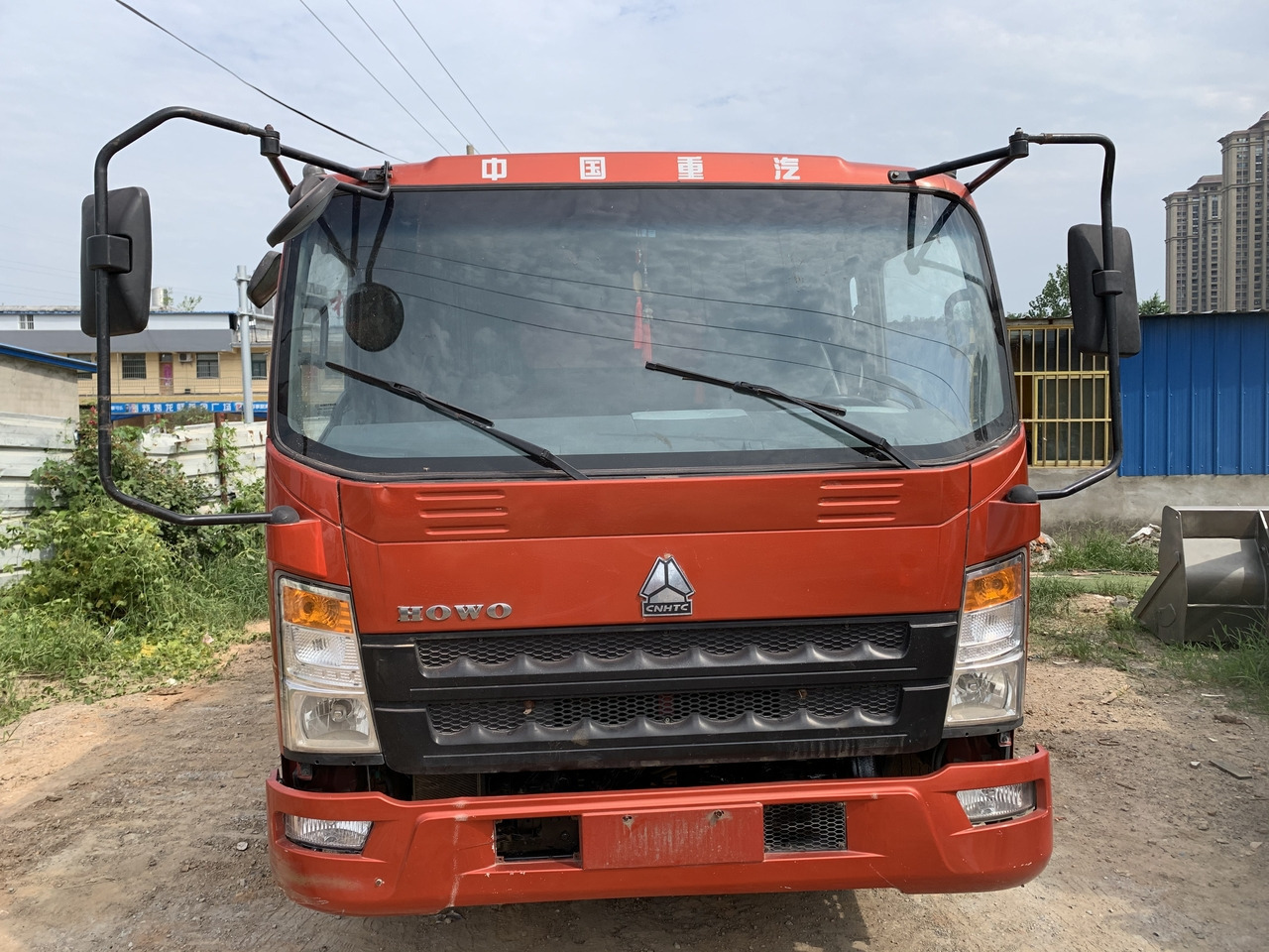 SINOTRUK Howo Dump truck 4x2 - Autocarro ribaltabile: foto 4 SINOTRUK Howo Dump truck 4x2 - Autocarro ribaltabile: foto 4