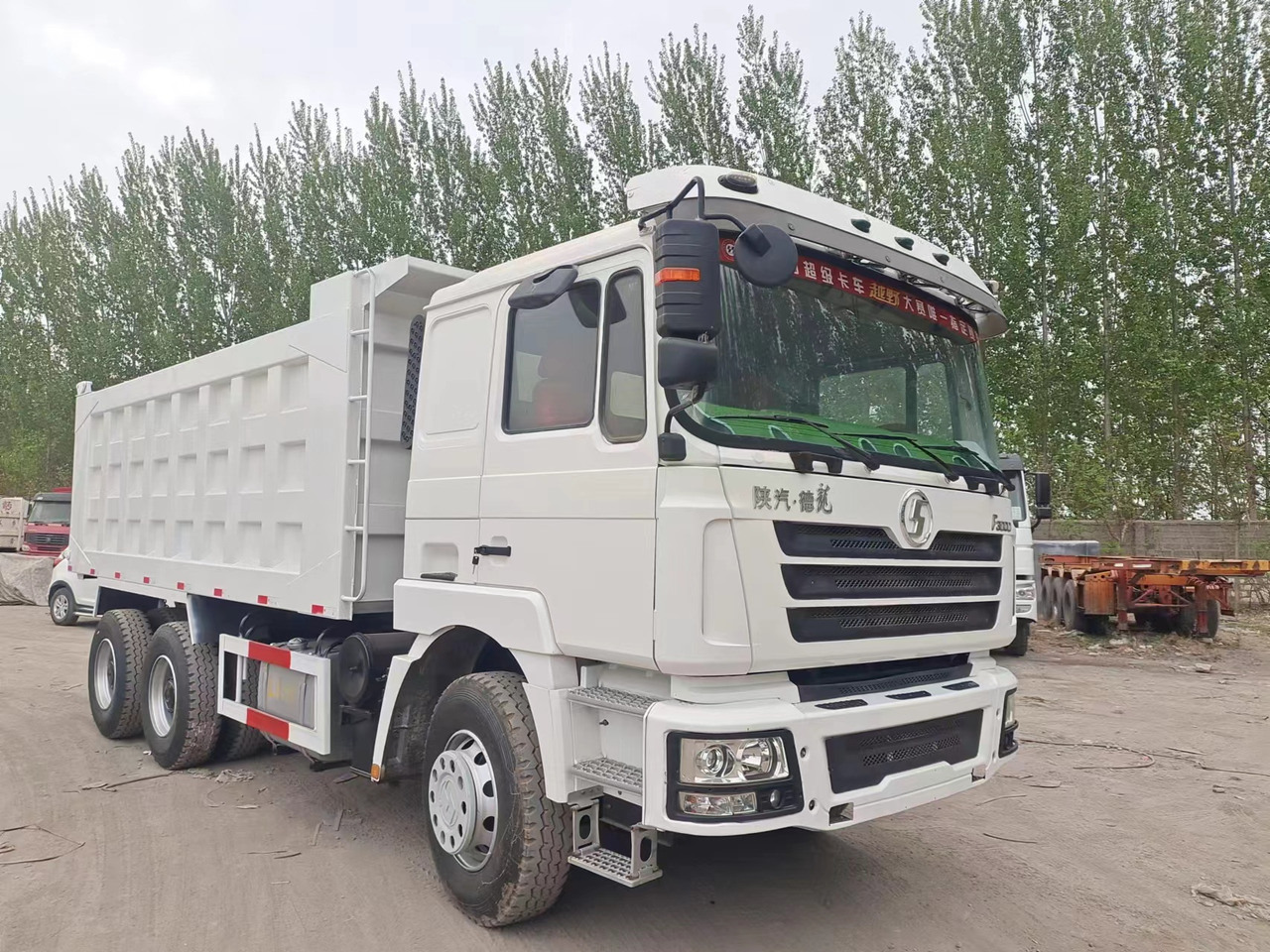 Shacman F3000 Dump Truck - Autocarro ribaltabile: foto 2 Shacman F3000 Dump Truck - Autocarro ribaltabile: foto 2