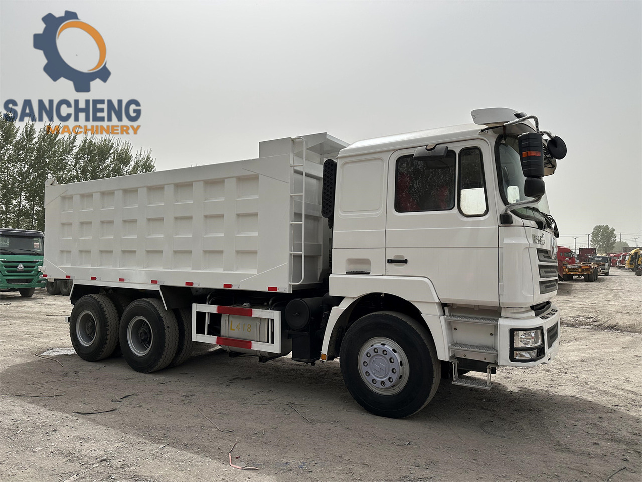 Shacman F3000 Dump truck - Autocarro ribaltabile: foto 2 Shacman F3000 Dump truck - Autocarro ribaltabile: foto 2